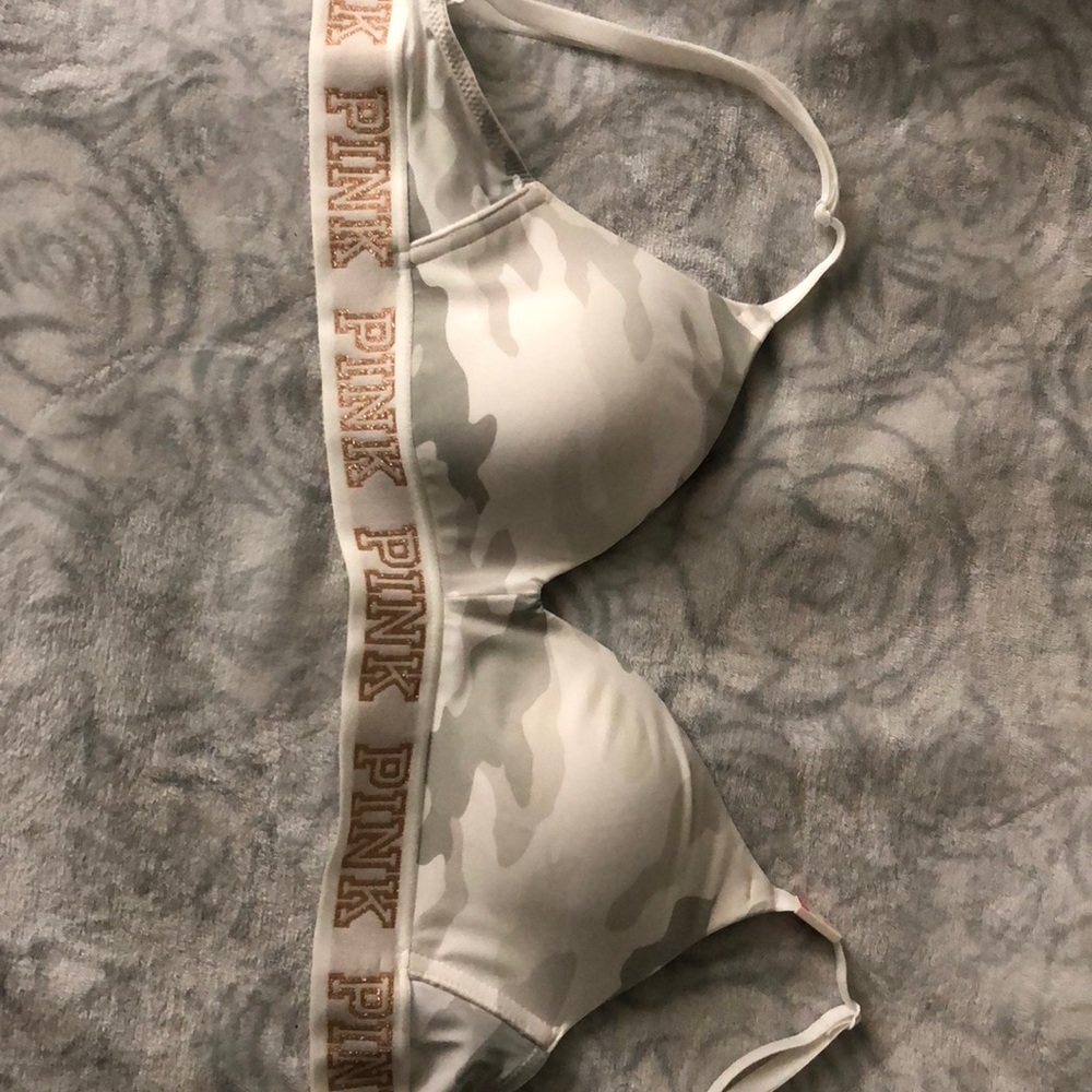 VS Pink Sports Bra NWT 💗